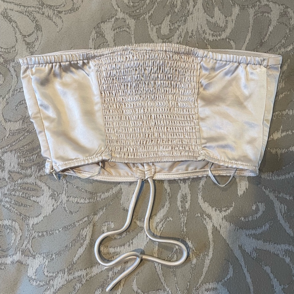 Princess Polly Satin-like ruched top. Super cute crop top only worn once! - Picture 3 of 3